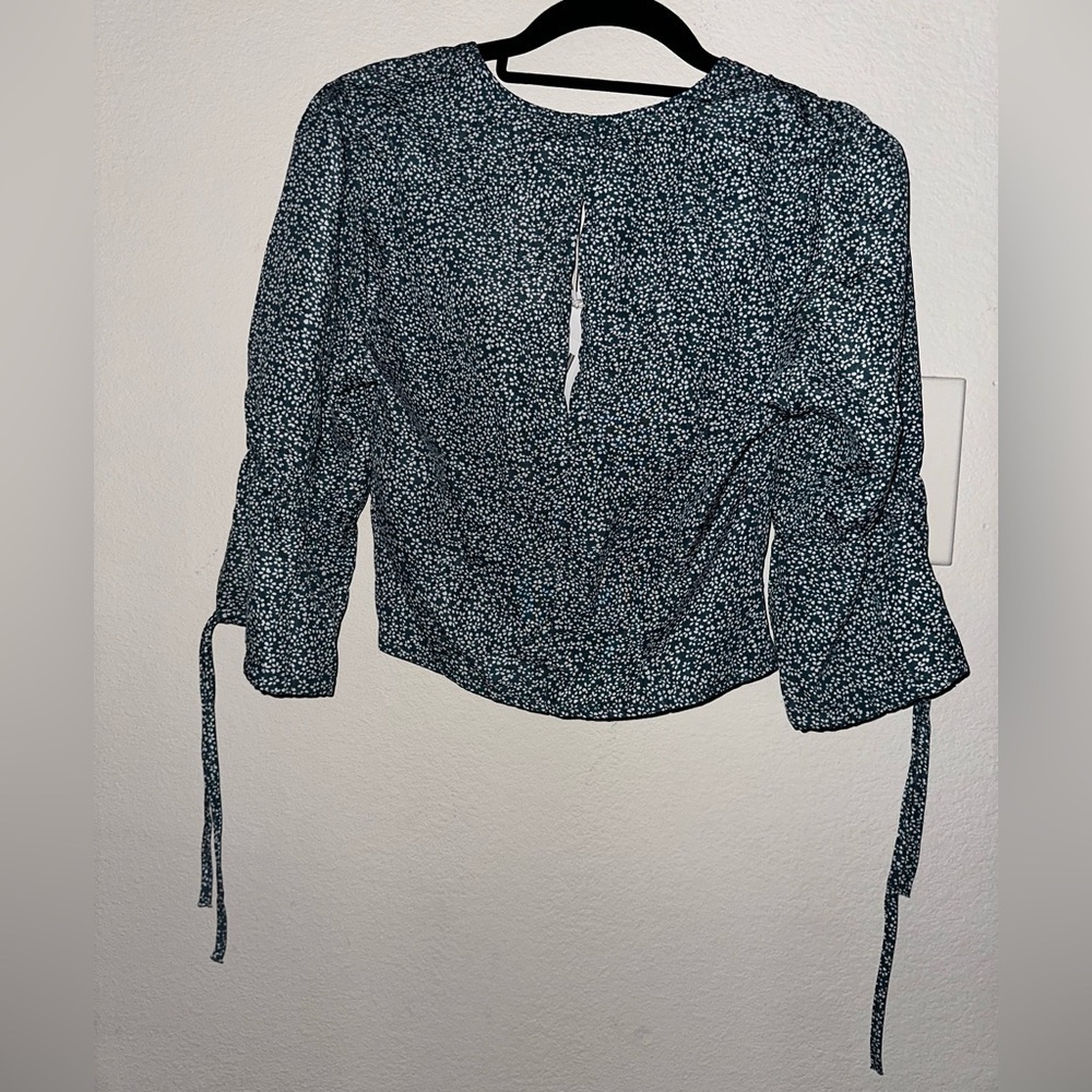 NWT Princess Polly Mersea blue white floral blouse 4 vacation summer spring - Picture 6 of 8
